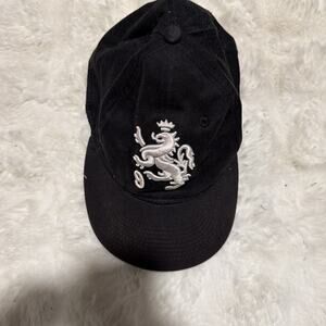 Liga Privada 9 Cap Black color with white logo at front